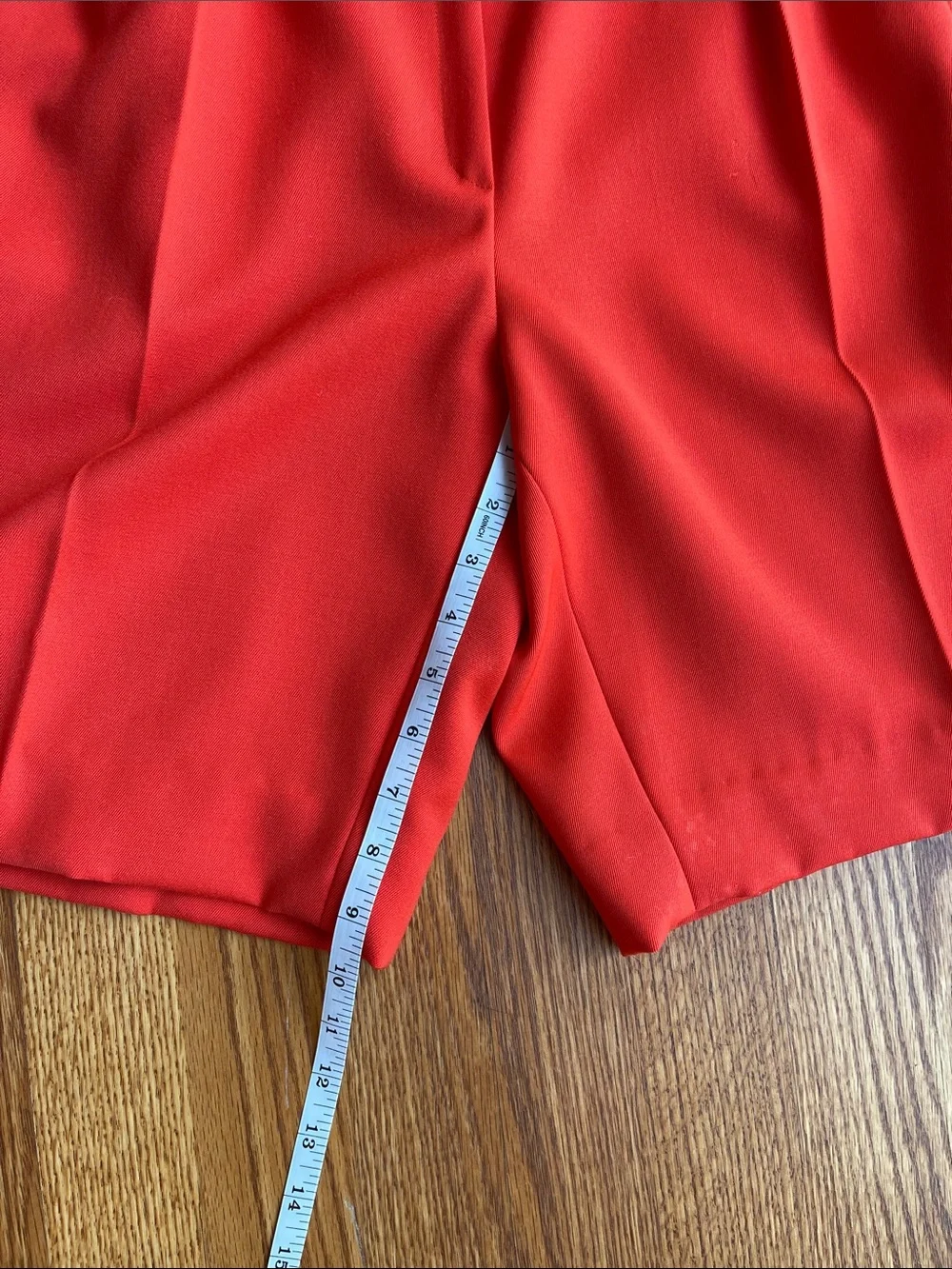 CHANEL Boutique Vintage 100% Wool Pleated Shorts Women’s Red FR 42 (US 8/10)